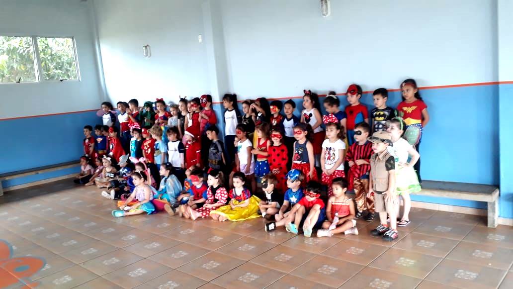 Festa a fantasia  Centro de Educa��o Infantil Passionista Jo�o Paulo II
